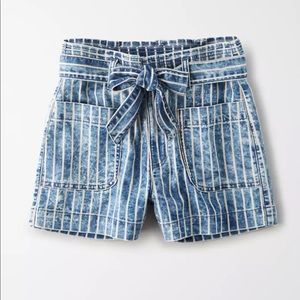 Striped Mom Shorts - High Waist